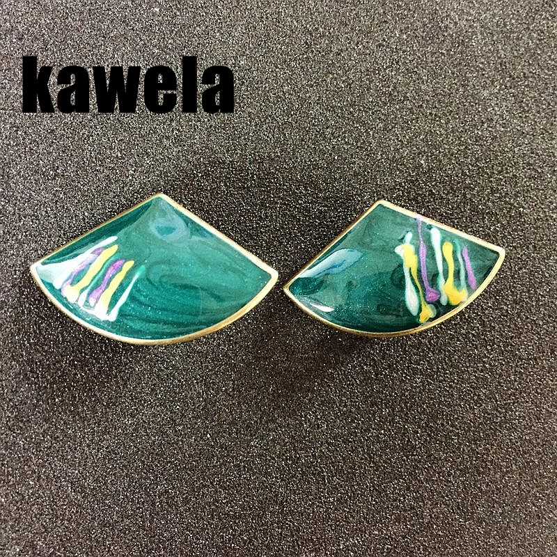 

Free Shipping Fan Green Enamel Clip Earring Vintage Style