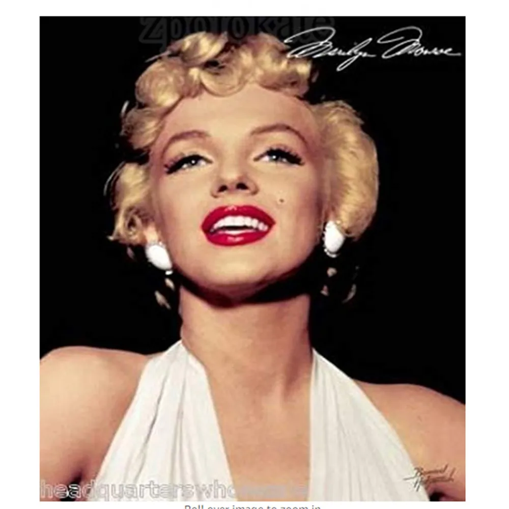

Marilyn Monroe Legend Queen Size Plush Blanket