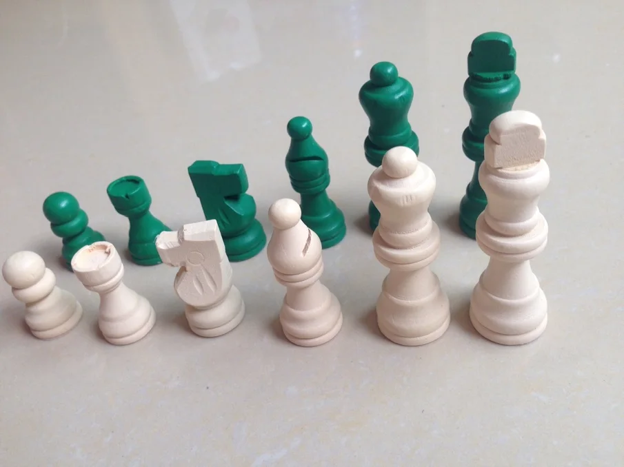 32 шт./компл. новая деревянная шахматная фигура Настоящие Деревянные Шахматы доска 2,5 дюймов водяная краска зеленый+ цвет