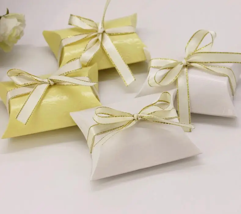 

Concave Convex Pattern Pillow Candy Box Wedding Party Supplies Baby Shown Favors Gift Box Bag with Ribbon 2 Color for Choose