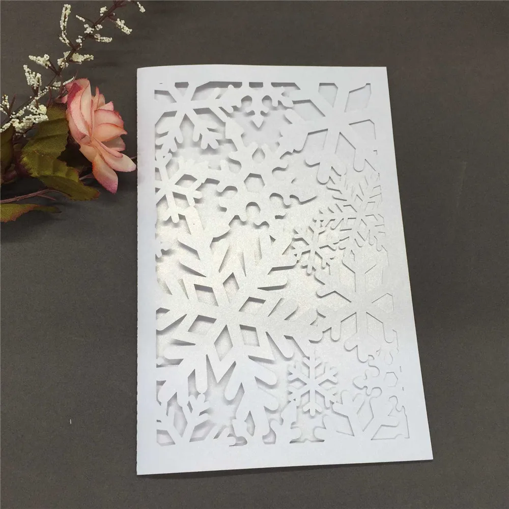 

40 PCS Romantic Carved Snowflake Pattern Wedding Cards Delicate Hollow Out Invitation Cards for Party Birthday Wedding Banquet