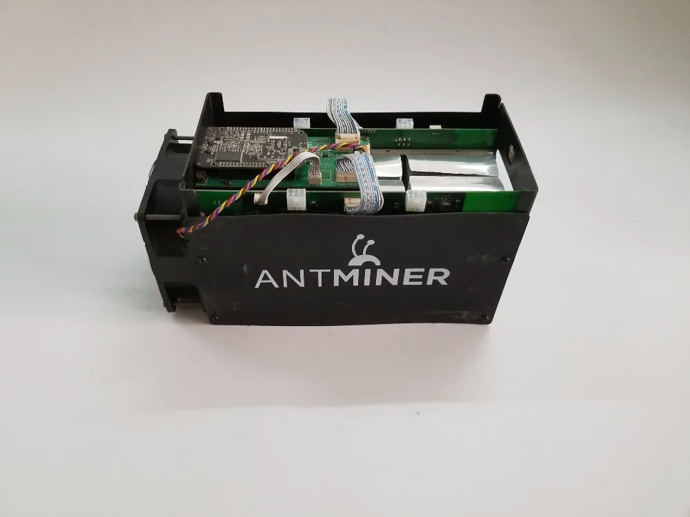 Б/у BTC miner Antminer S5 1150G 28NM BM1384 Биткоин Майнер ASIC Майнер(без psu) отправка по DHL или SPSR из YUNHUI