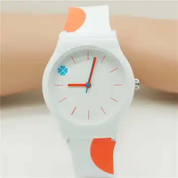 Casual Fashion Silicone strap High Quality Classic Crystal Watch Cartoon Novelty Student/women Watch 2