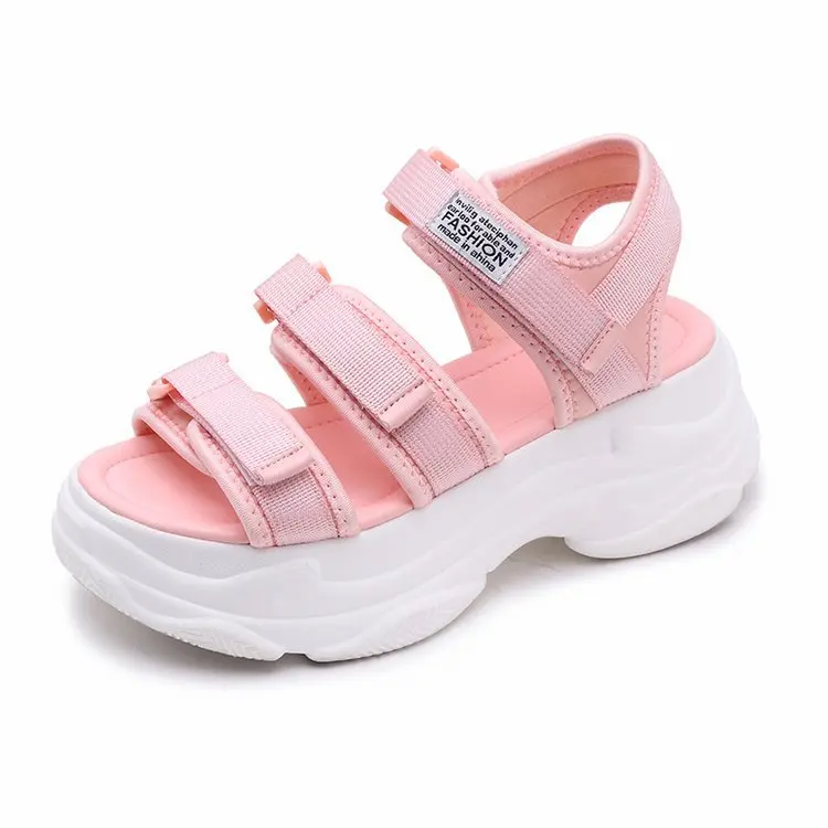 جديد منصة المرأة الصنادل 2019 أزياء الصيف جلد مشبك النساء سميكة سوليد صندل شاطئ عارضة مكتنزة امرأة الأحذية الصنادل