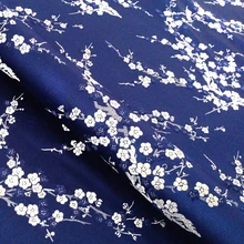 Высококачественный Гобелен атласная ткань Qipao парчовая ткань Древний китайский костюм ханфу одежда Синий Серебряный цветок сливы