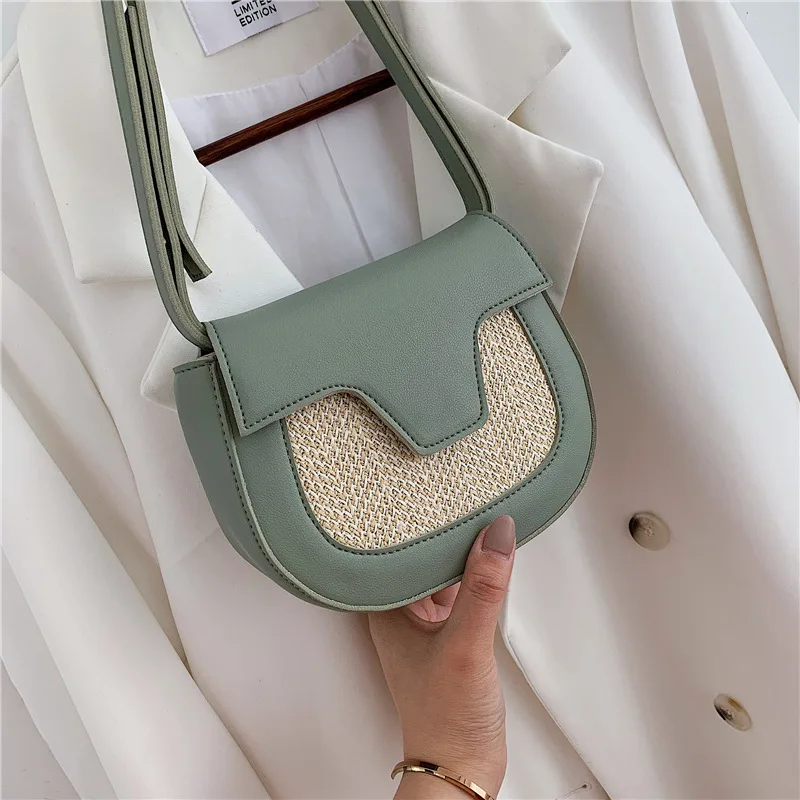 

2019 New Woven Rattan Bag Straw Shoulder Bag Small Beach Bag Flap HandBags Women Summer Hollow Handmade Messenger Crossbody Bags