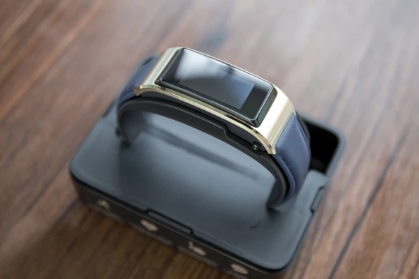 Huawei-Talkband-B5-3
