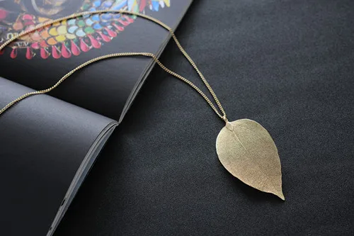 Unique Golden True Leave Maxi Long Pendant Necklace