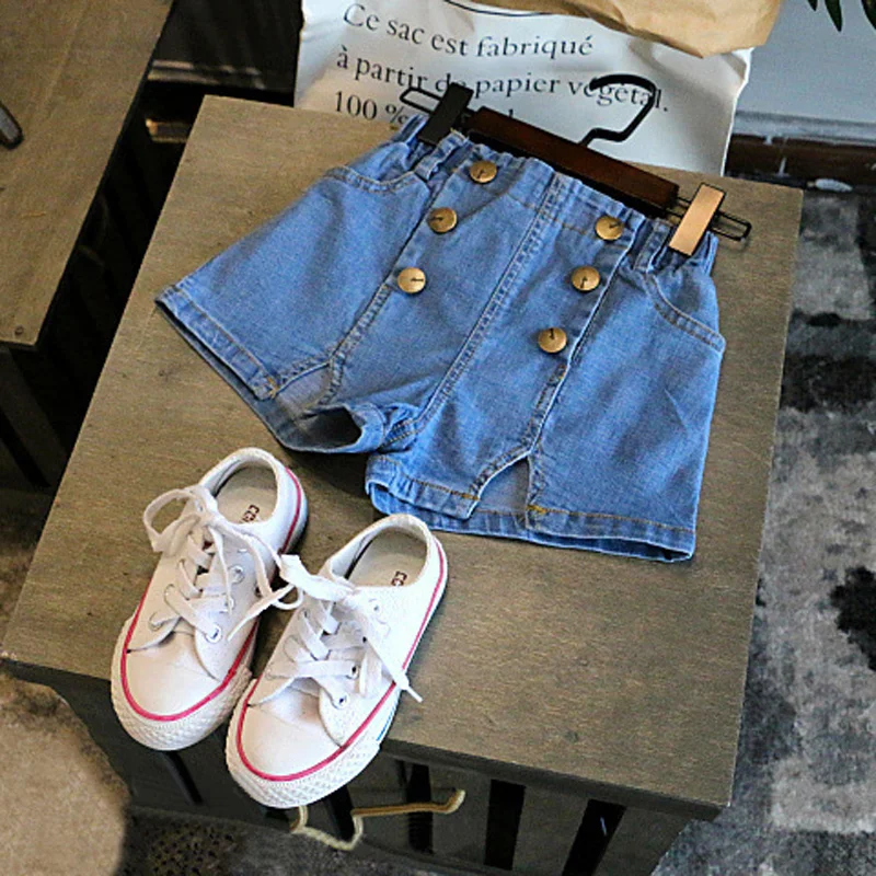 

2018 New Summer Item Girl Fashion Jeans Shorts Buttons Design