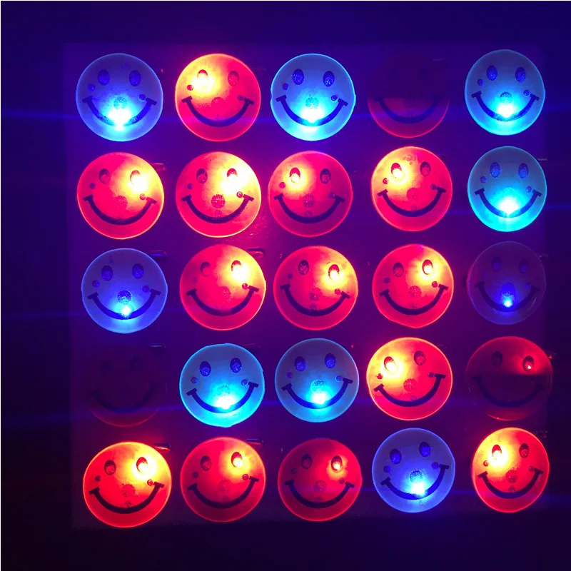 

Free shipping 25pcs/lot LED Smile Face Badges Flashing Broochs Light Up Smiley Face Icons Fun Badge Smiling Kids Gift Cute Toy