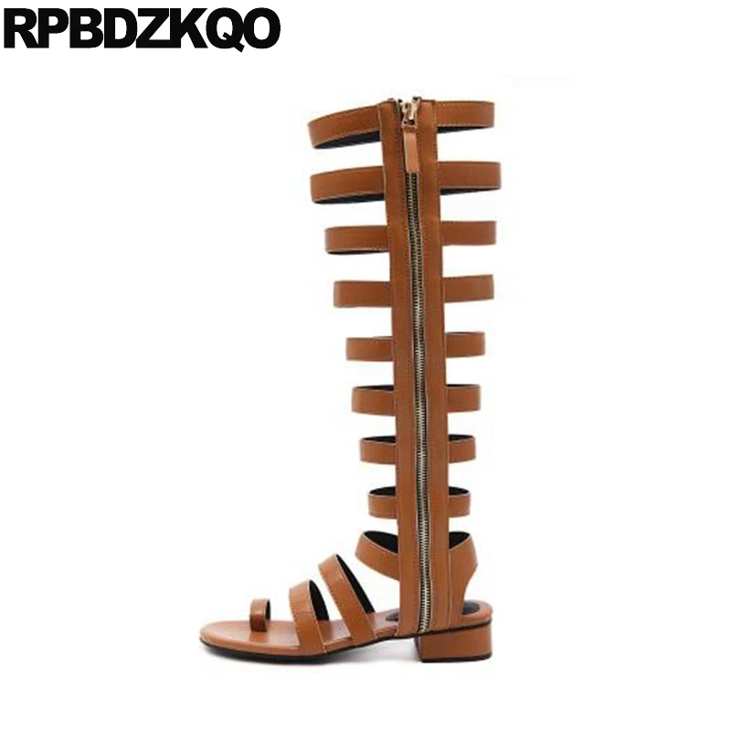 

2018 Summer Square Brown Toe Ring Low Heel Designer Shoes Boots Knee High Gladiator Sandals Roman Strappy Women Block Runway