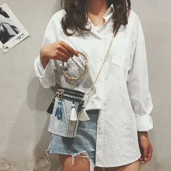 

Bag 2020 women's new wave handmade straw woven package Korean Edition chain slanting small bag personalized exploding money wove
