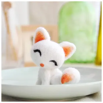 

Felt Craft Non Finished Lovely Fox Felting Poked Free Shipping Wool Felt Poked Set Handmade DIY Fox Felt for Needle Material Bag