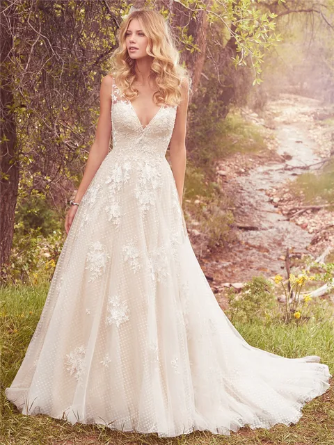 v escote de tul y organza elegante vestido de novia de encaje