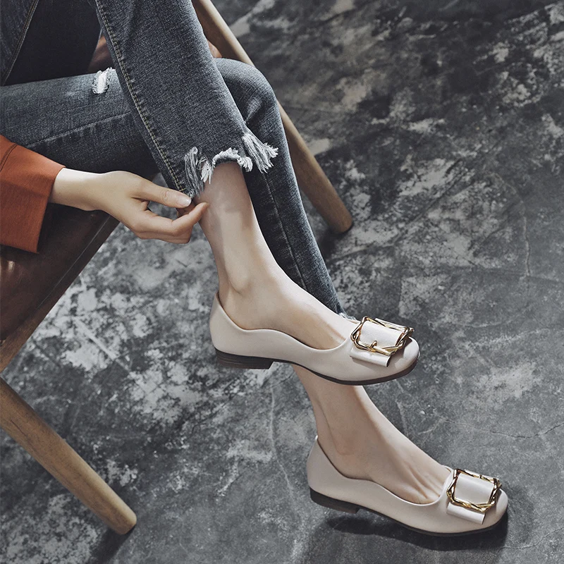 

MYCORON The New Listing Women Luxury Designers Flats Shoes Leather Low Shoes Women Square Toe Leather Sapato Feminino