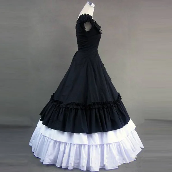 classic-black-and-white-ruffled-sweet-gothic-victorian-dress3
