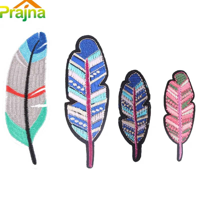 

1PCS Fashion Cool Boho Feather Patch Iron On Kids Cute Sewing Patches Cheap Embroidered Hippie Patches For Clothes Stickers Jean