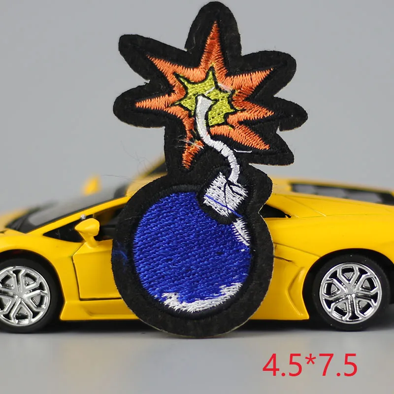 

1PC fashion bomb Iron On Embroidered Patch For Cloth Cartoon Badge Garment Appliques Accessory