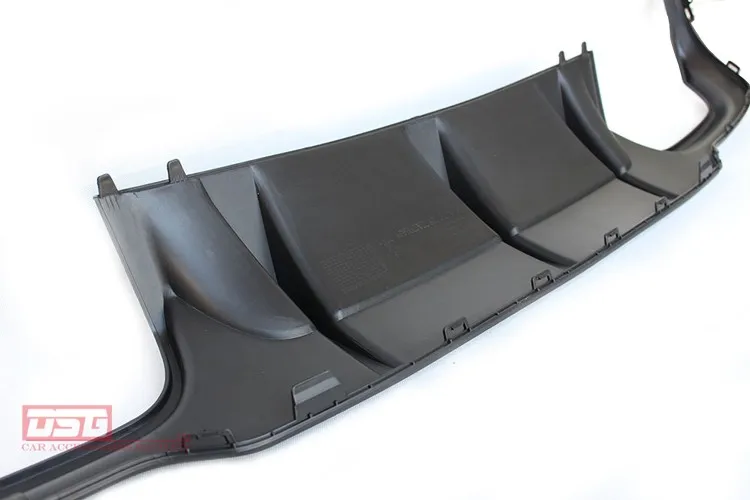 W204-C63-Style-PP-Rear-Bumper-Lip-Diffuser-7