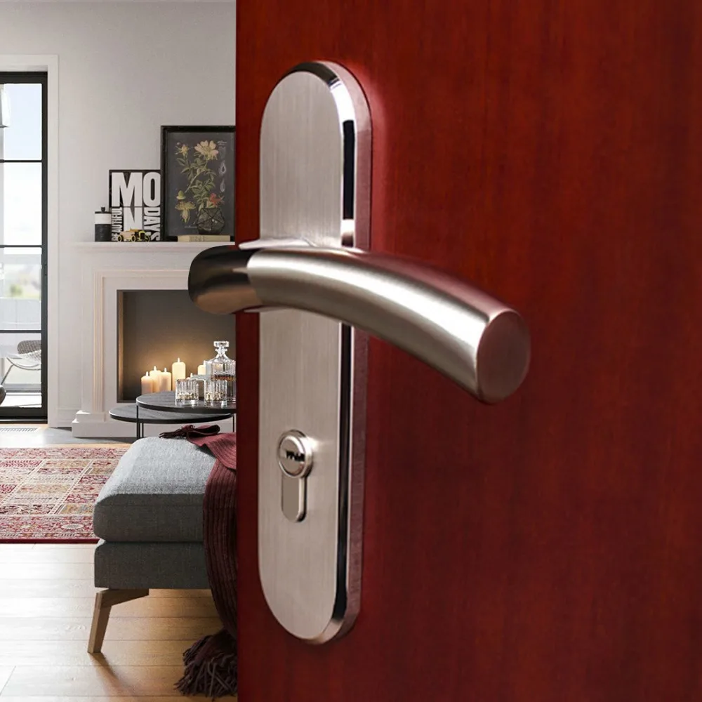 door handle with key lock
