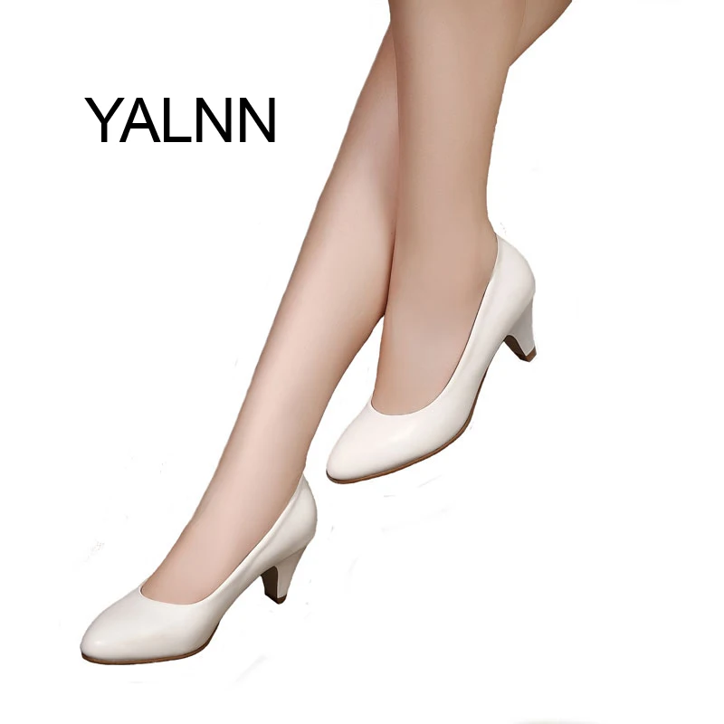 Achat YALNN Med Talons Neuf de Haute Qualité En Cuir de Femmes Chaussures Classique Noir et Blanc Pompes Chaussures pour Dames de Bureau Chaussures
