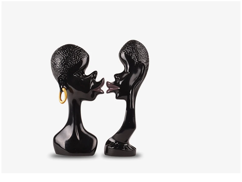 статуэтка целующиеся