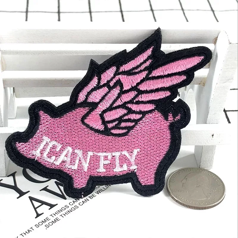 

10 Pieces/lot Pink Flying Pig i CAN FLY Iron on Patches for Clothes Scarf Funny Embroidered Applique DIY Animal Badge Patch Art