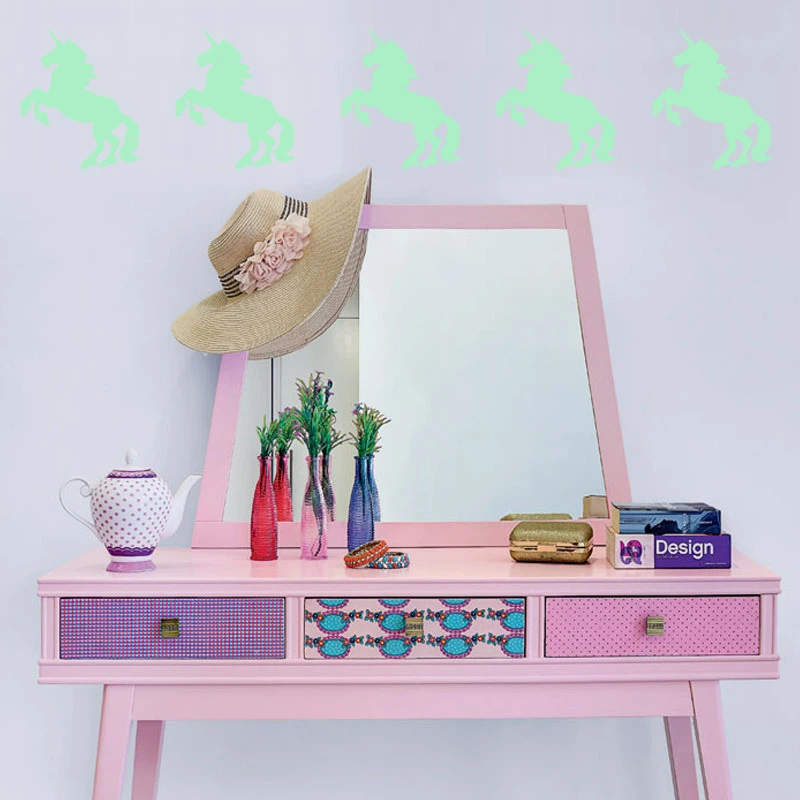 Vinyl Glow In The Dark Unicorn Decal Art Mural Home Room Decor Ceiling Wall Sticker
