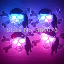 90 шт./лот 3 шт. свет мягкая резина Hallween груди пластины светодиодной вспышкой знак кнопка Булавки для хэллоуина украшения