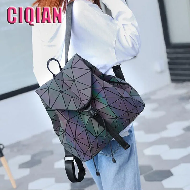 

Drop Shipping Fashion Geometry Backpack Laser Folding Student School bag Women's Hologram Backpack Large Capacity good quality