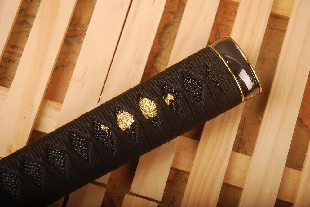 Прямая ручка Tsuka HS7 из черного шелка искусственной черной Rayskin и сплава Fuchi Kashira для