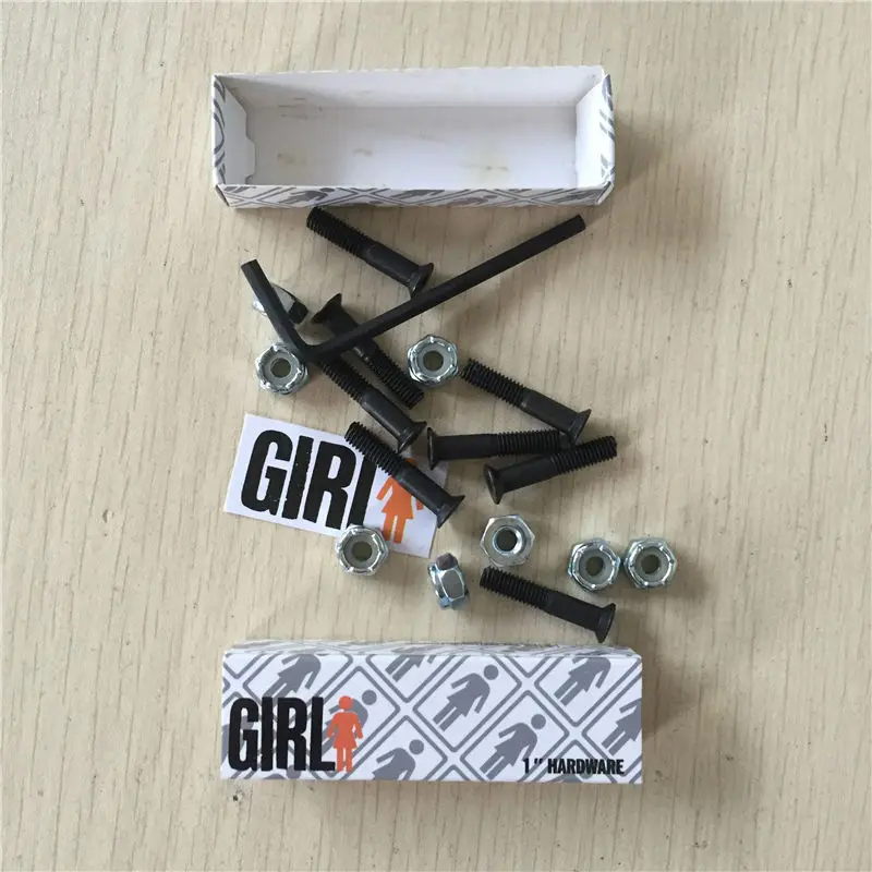 Girl 1 inch screws (4)