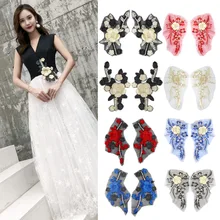 Вышитые вручную наклейки пасты аксессуары для одежды ручной трехмерной ткани вышитый ажурный цветок симметрии