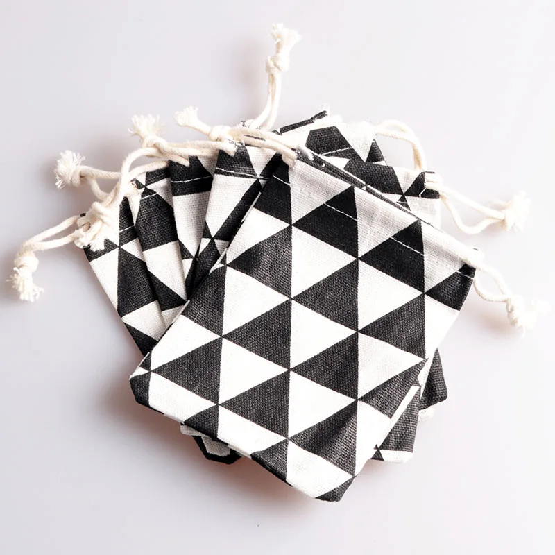 Elegant Cotton Bag 14x16cm Medium Size Candy Pouch 10pcs/lot Dried