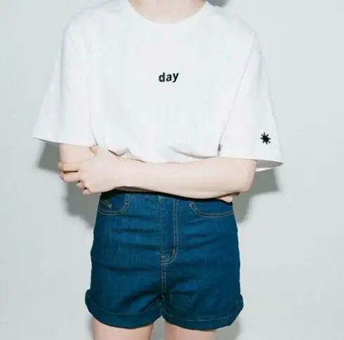 Модная повседневная женская футболка с буквенным принтом «День и ночь», футболка с коротким рукавом, летний топ для девочек, белый и черный цвета