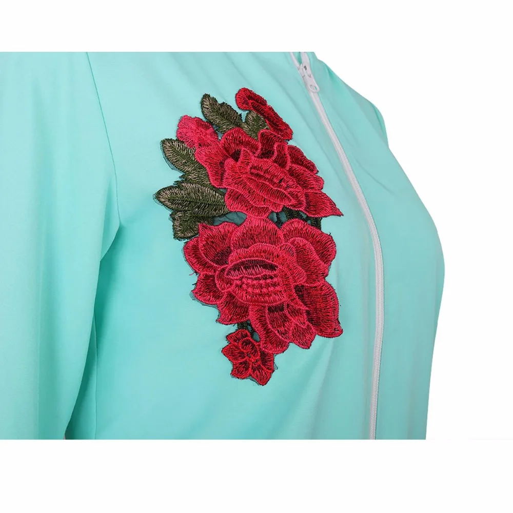 Spring Europe and America is tasted newly hot and spicy recreational temperament decorous embroider female type zipper coat