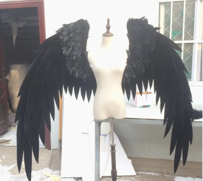 Costumed-beautiful-white-red-cartoon-feather-angel-wings-for-Fashion-show-Displays-wedding-shooting-props-Cosplay (2)