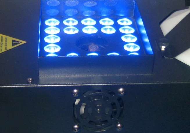 4 упаковка 1500 Вт Светодиодная дым-машина 24x3 Вт RGB Upword дым струя 2,5 л Масляный бак 3 pin/5PIN разъем DMX беспроводной пульт дистанционного управления