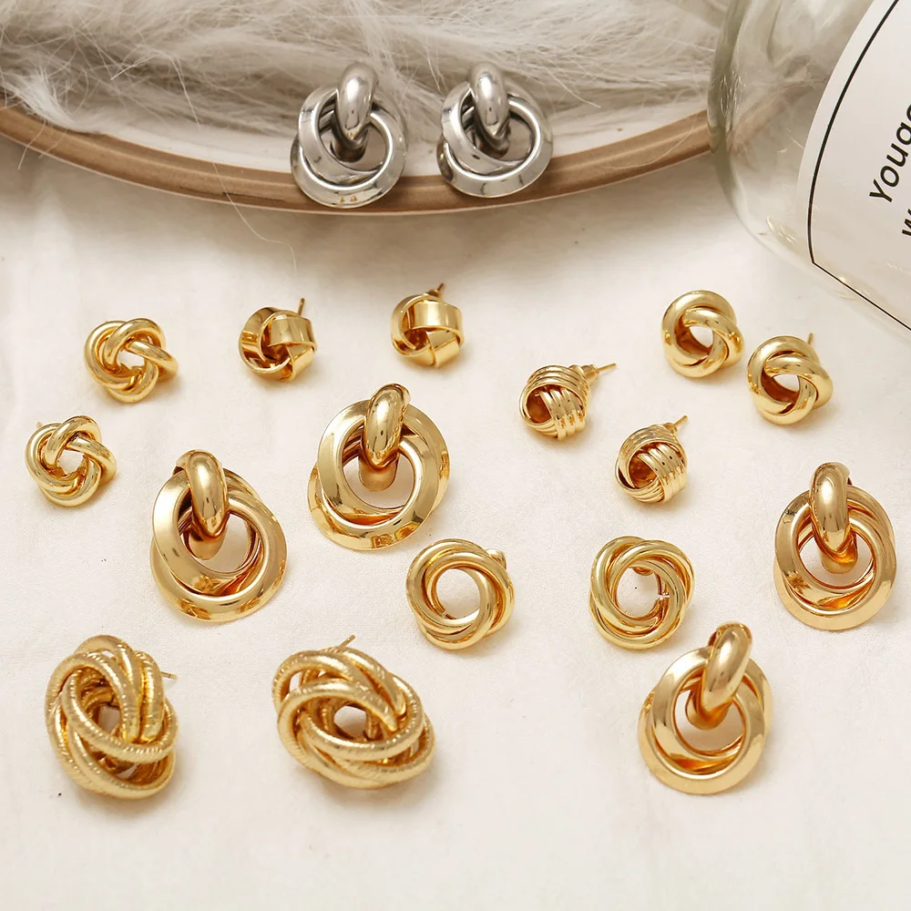 

Pomlee Trendy Punk Gold Metal Stud Earrings for Women Multi Designs Shiny Vintage Wedding Korean Statement Earings Good Quality