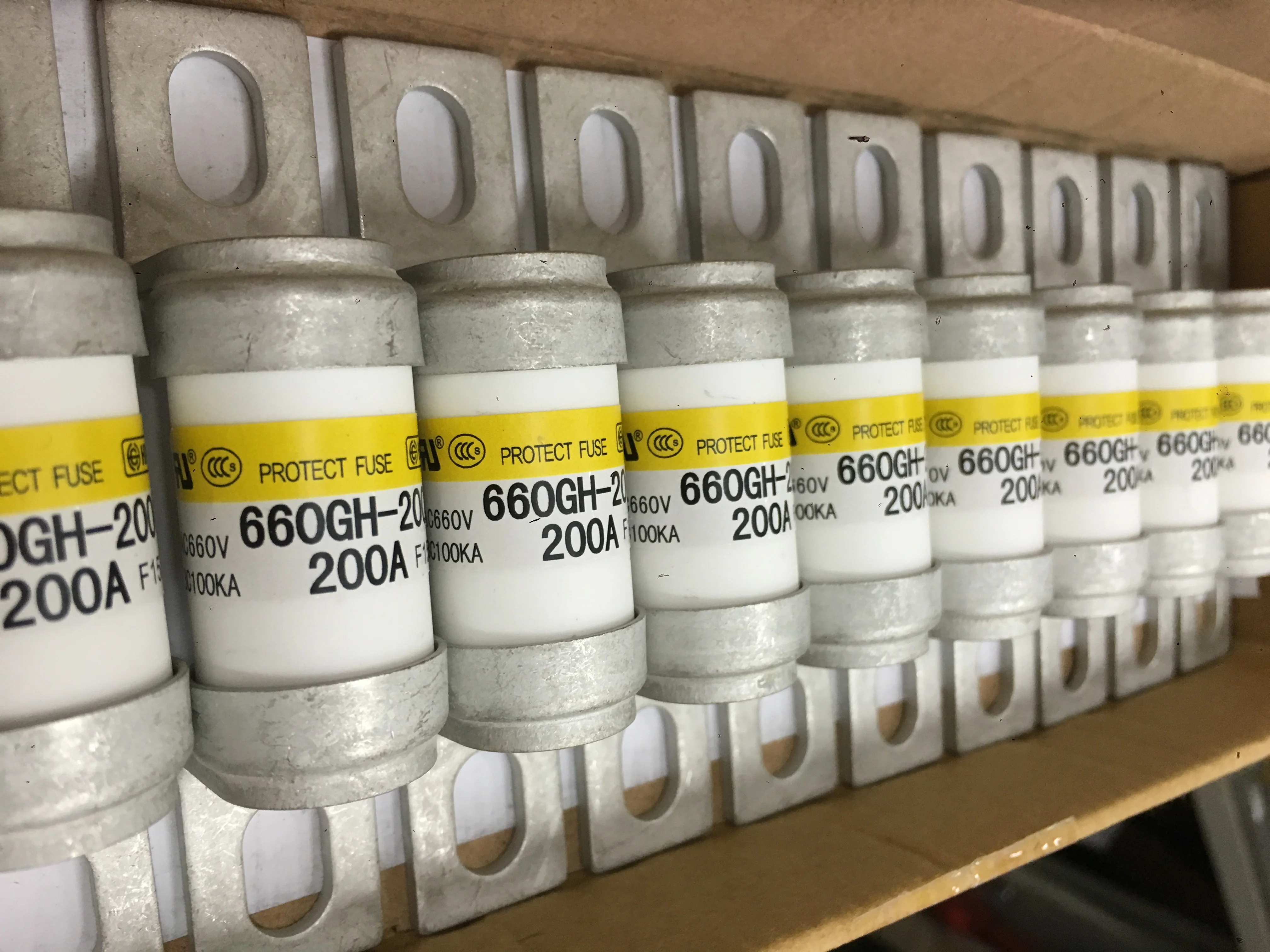 Защитный Предохранитель HINODE 660GH 80ULTC 80A 100ULTC 100A 125ULTC 125A 160ULTC 160A 200ULTC 200A 660V