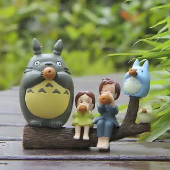 

Anime Action Figure My Neighbor Totoro Christmas Scarf Resin Mei Tree Branche Garden Decorate DIY Micro Scene Landscaping Toy