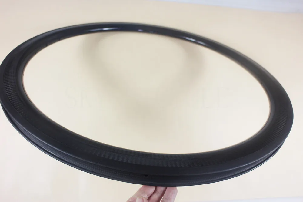 clincher racing bicycle rim