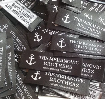 

1000pcs , 2 * 6 cm Custom cursive script End fold black satin ribbon cloth woven label