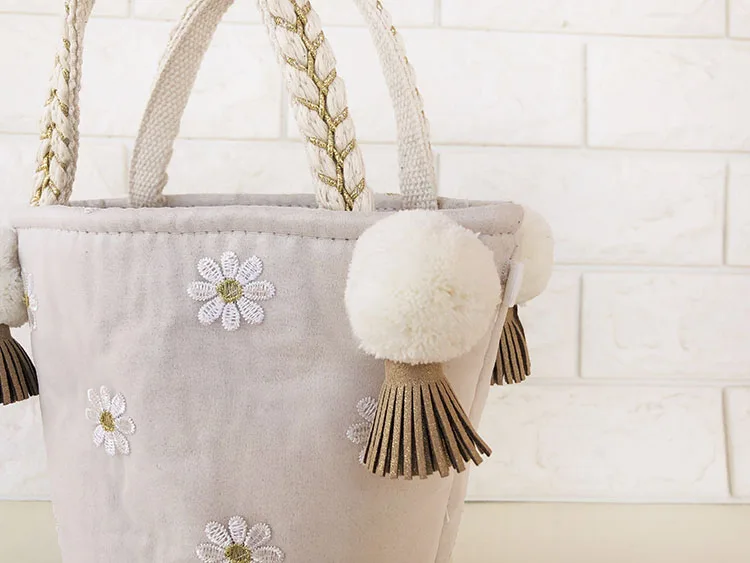 LilyHood Цветочная вышивка ручная сумка женская помпон ручка Tote Женская
