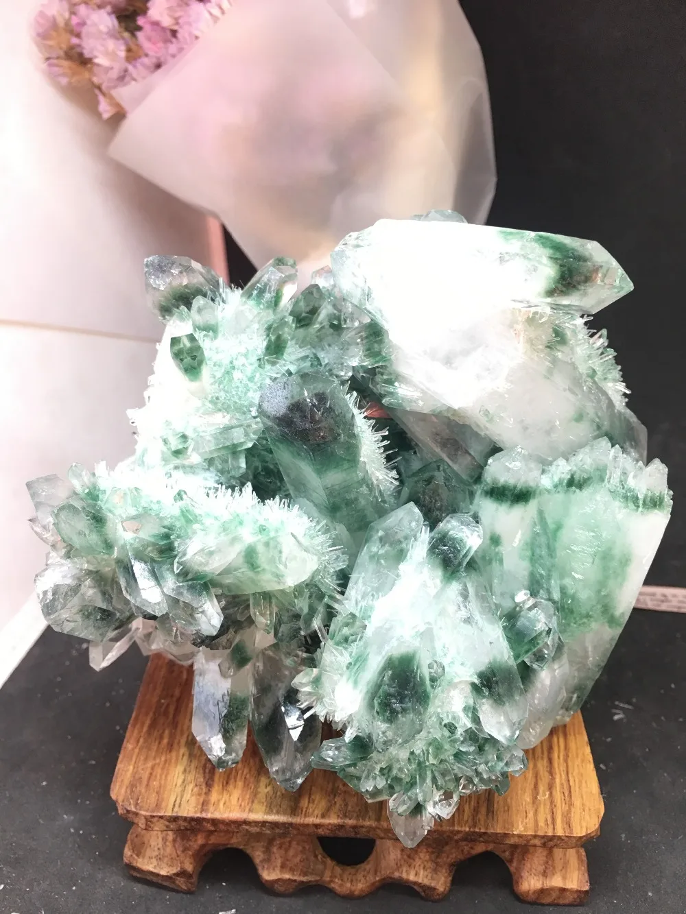 

PRETTY Aura Quartz Crystal Bismuth Titanium Silicon Clusters SPECIMEN Add the base