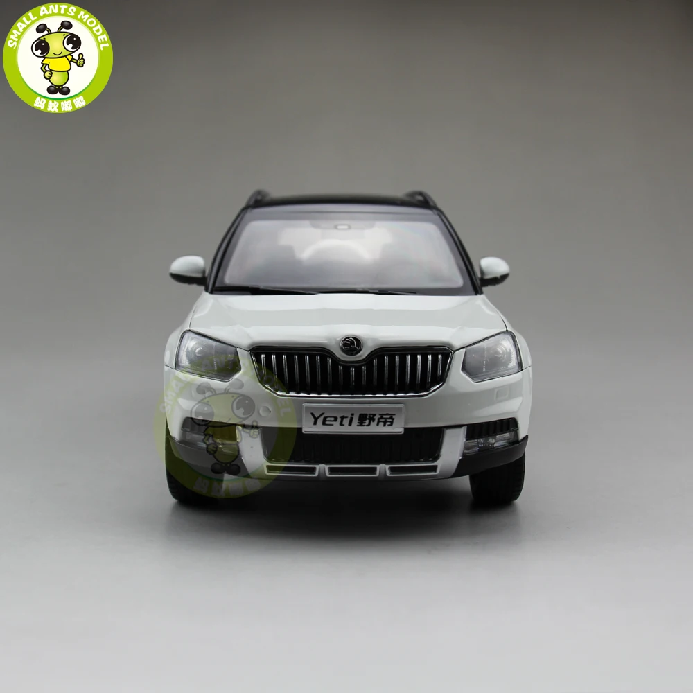 1/18 Skoda Yeti SUV литая модель металлическая модель автомобиля SUV Подарочная коллекция хобби белый