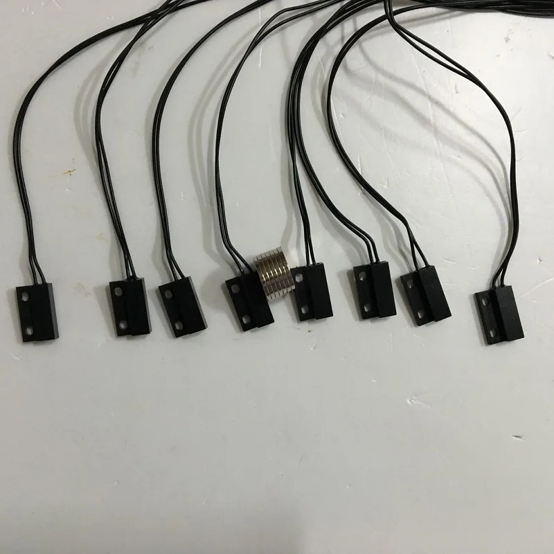 8pcs-magnetic-sensor-to-open-lock-lights-Takagism-game-Real-life-escape-room-game-prop