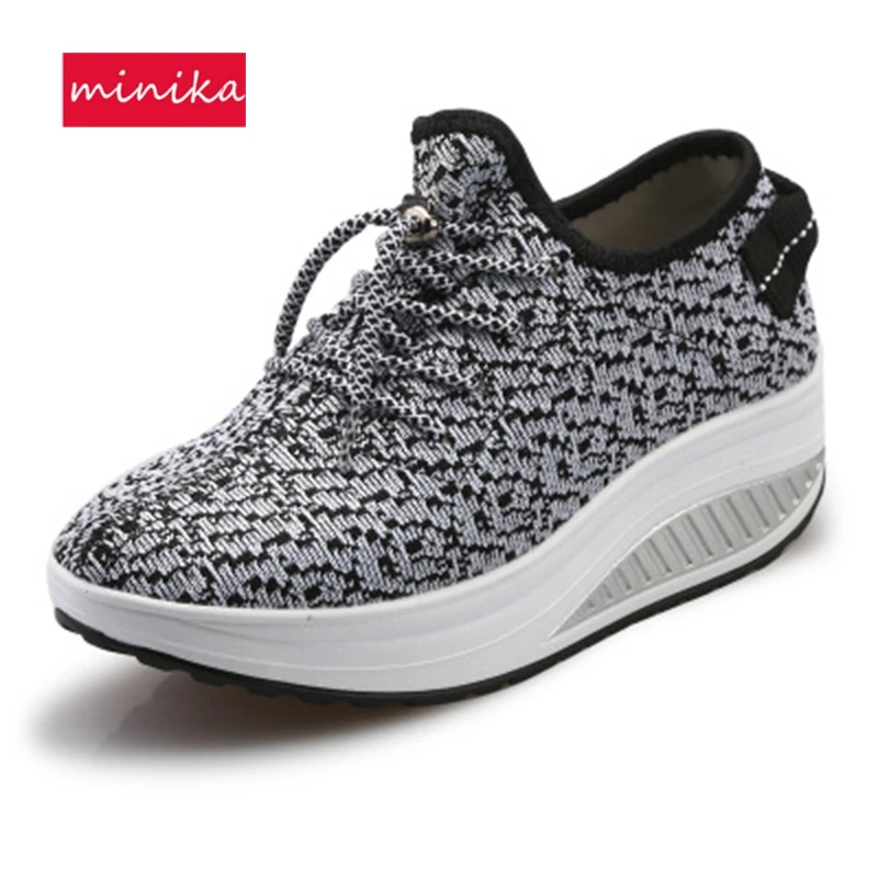 Women Toning Shoes Weaving Breathable Platform Slip-on Swing Sneakers 2018 Height Increasing Anti-slip Female Slimming Shoes