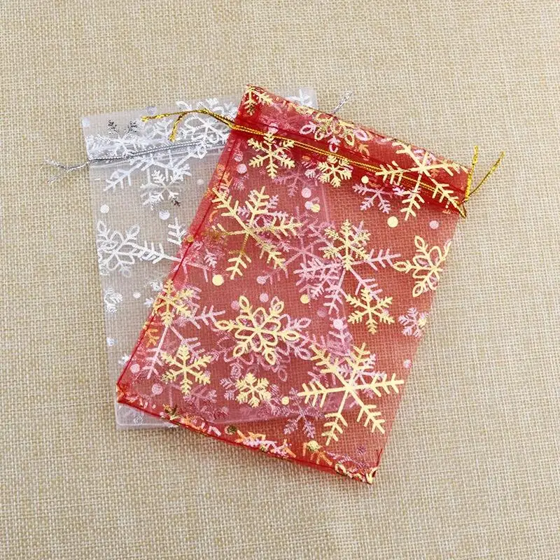 

50pcs/lot 7x9cm 10x14cm 13x18cm Drawstring Organza Bags with Silver Snowflake Printed Jewelry Packaging Bags for Christmas Party