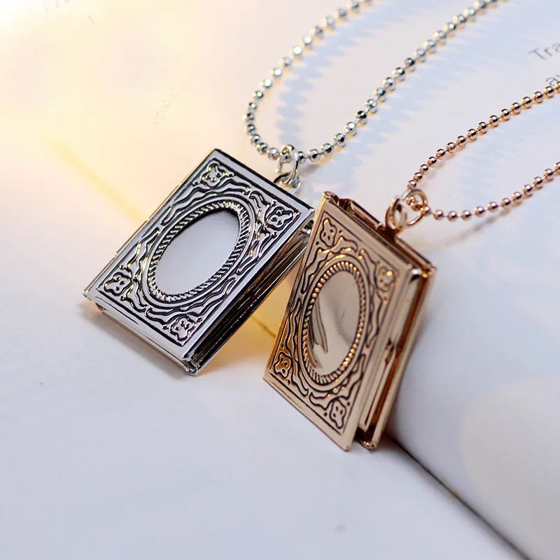 

Vintage Style Carved Imitation Book Pendant Secret Hiding Place Photo Locket Necklace For Unisex Jewelry